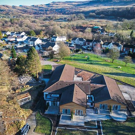 Suite 12 - Sleeping Giant Hotel - Pen Y Cae Inn بريكون المظهر الخارجي الصورة