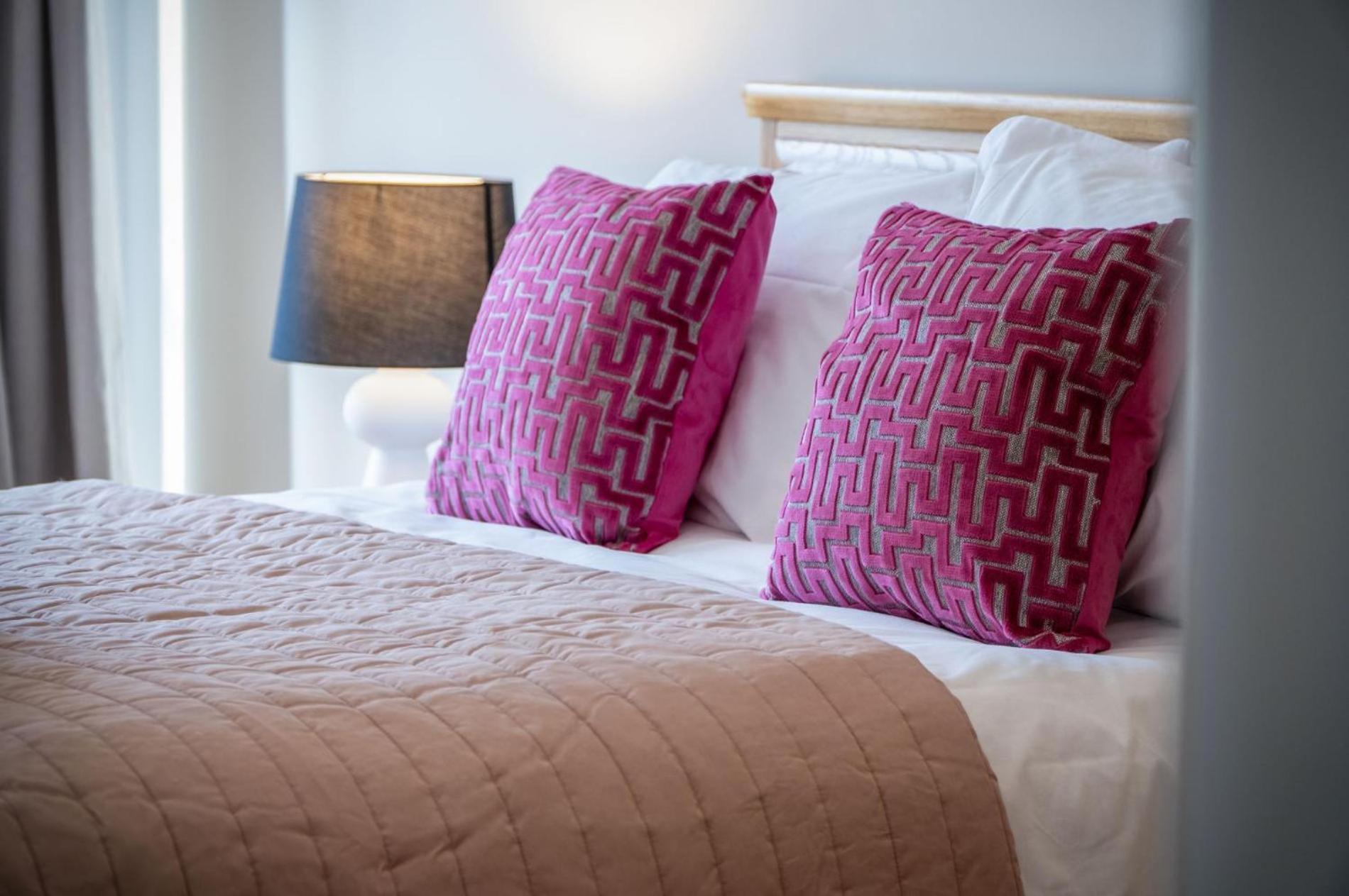 Suite 12 - Sleeping Giant Hotel - Pen Y Cae Inn بريكون المظهر الخارجي الصورة