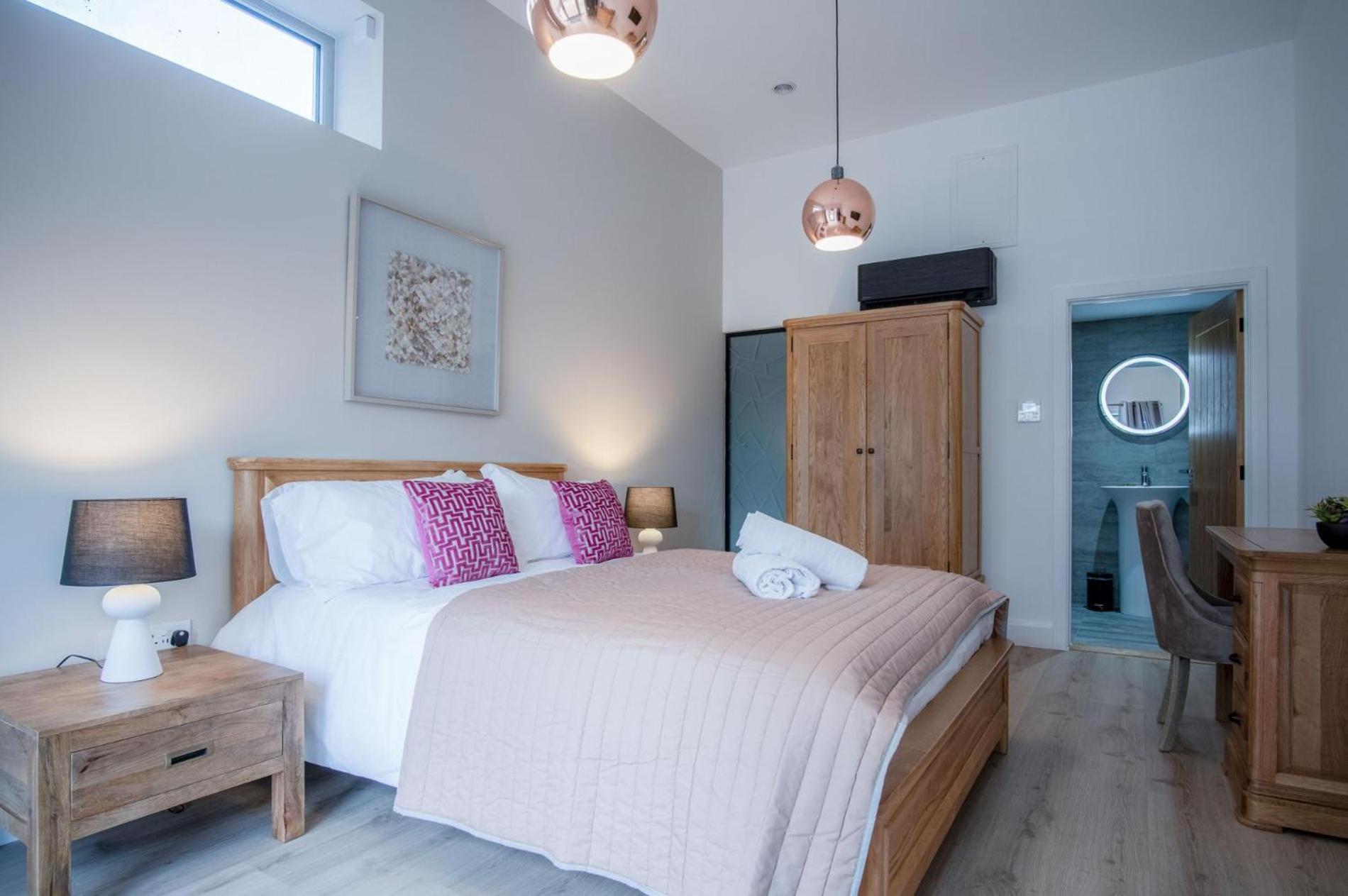 Suite 12 - Sleeping Giant Hotel - Pen Y Cae Inn بريكون المظهر الخارجي الصورة